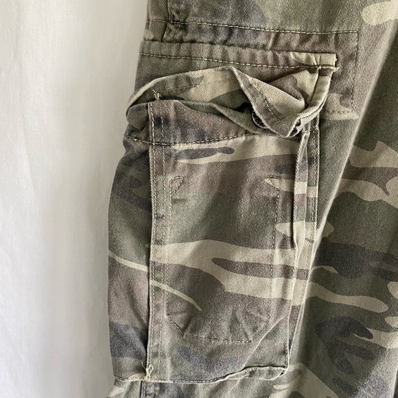 Men’s Military Camo Hunting pants 34” x 32” Quality Apparel Outfitters - Picture 4 of 9